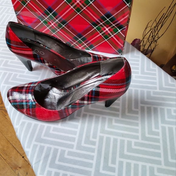 Aldo Red Tweed Plaid Tartan Patent Leather Heels - Picture 5 of 7